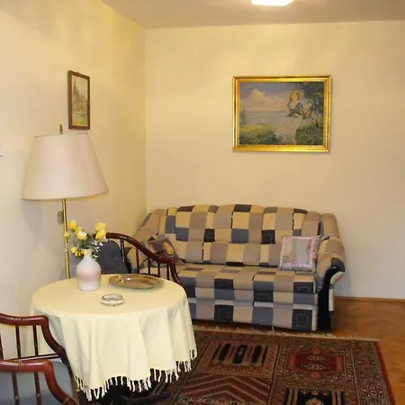 Adler Apartman