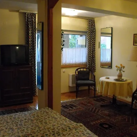 Adler Apartman