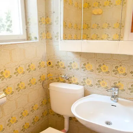 Adler Apartman