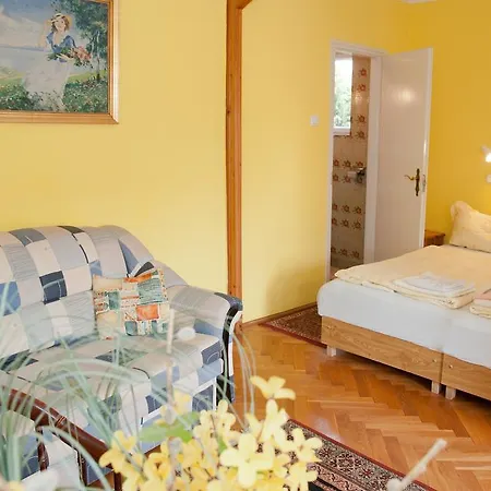 Apartment Adler Apartman Heviz