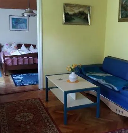 Apartment Adler Apartman *